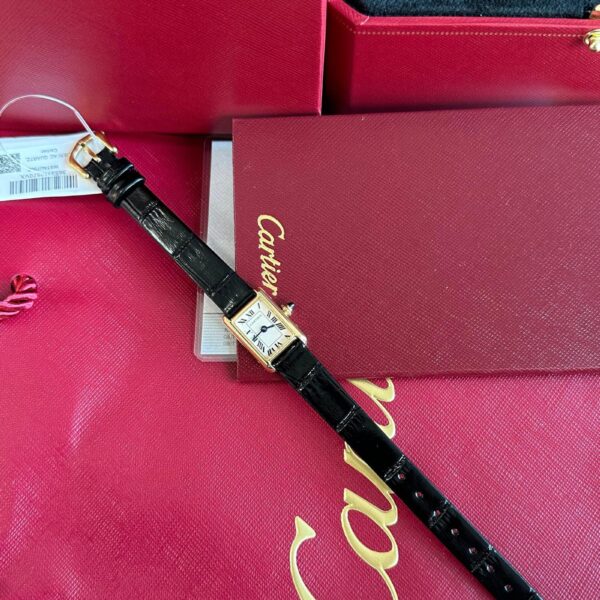 Cartier Tank Américaine ladies quartz 18kt yellow gold watch