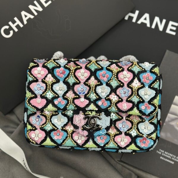 chanel-multicolor-sequin-embroidered-flap-bag-floral-silver-hardware