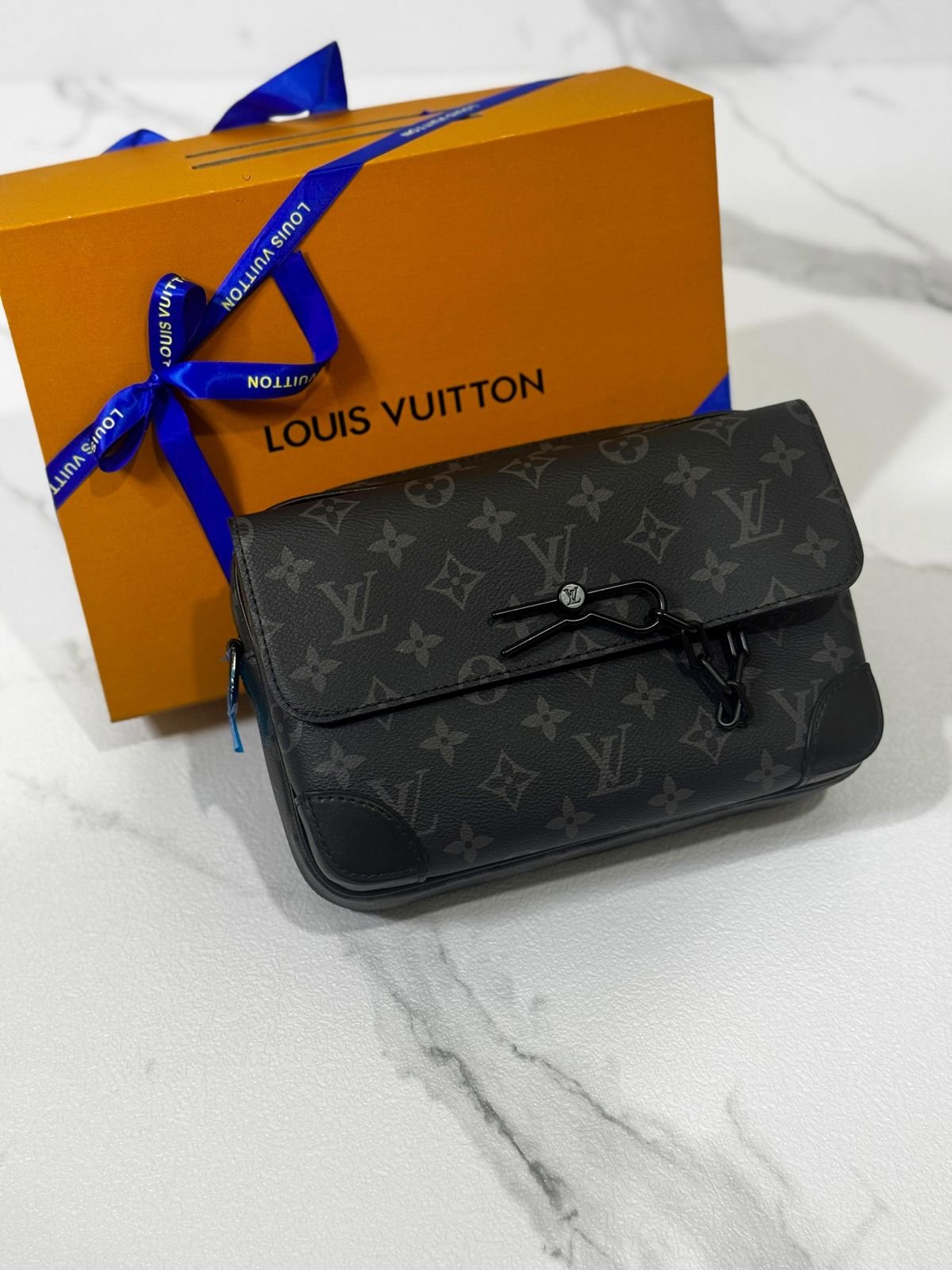 Louis Vuitton Trio Messenger Iconic Monogram Eclipse Louis Vuitton Trio Messenger Monogram Eclipse Crossbody Bag