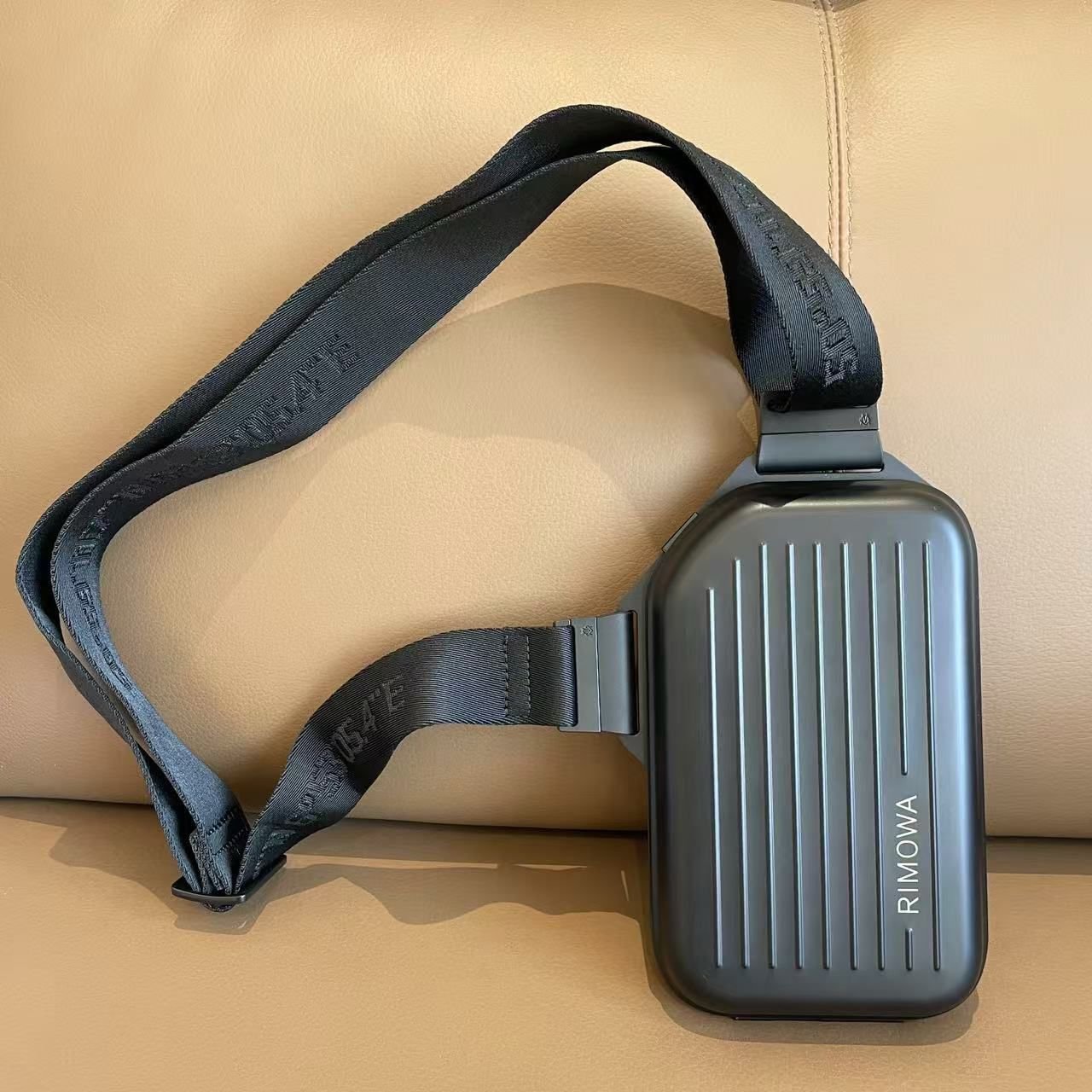 Rimowa Personal Sling: Urban Elegance Lightweight Case Rimowa Personal Sling Bag Lightweight Urban Elegance Polycarbonate