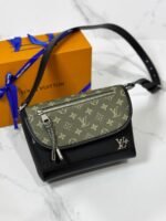 Louis Vuitton Saumur Monogram Canvas Double Compartment Crossbody Bag