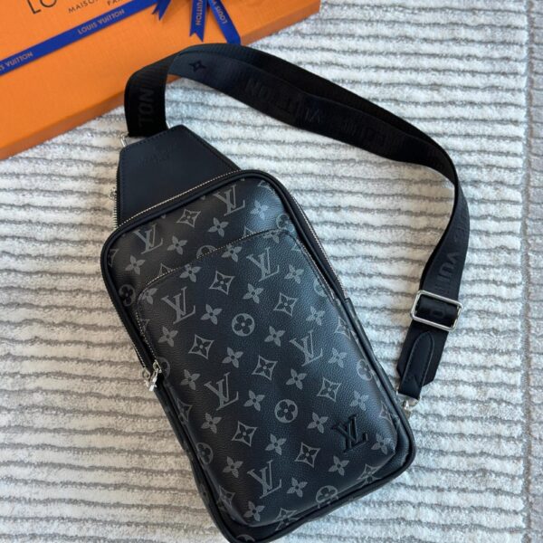 Louis Vuitton Coussin PM Black Puffy Lambskin Crossbody Bag