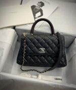 Timeless Elegance Chanel Quilted Handbags - Image 9