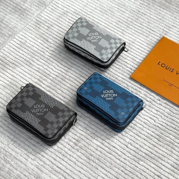 Louis Vuitton Saint Cloud Pouch Monogram Canvas Crossbody