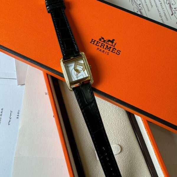 Hermès ladies Swiss-made diamond-set watch