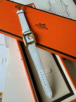 Hermès Ladies Diamond-Set Watch Swiss Made - Image 6