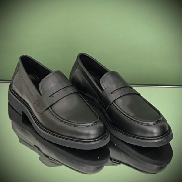 Salvatore Ferragamo Leather Rubber-Sole Penny Loafers in brown calfskin with Gancini detail