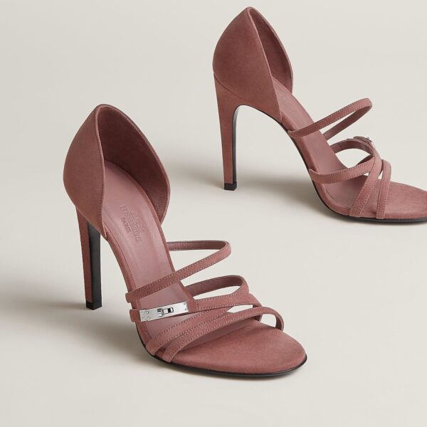 Hermès Lipstick 105 suede goatskin sandals with gold Kelly buckle in UAE