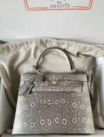 Hermès Kelly Sellier 25 Ostrich Palladium Hardware - Image 8