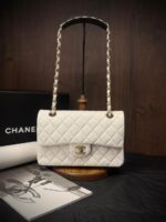 Chanel 25cm Medium Quilted Caviar Bag - Image 10